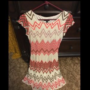 Beautiful peach, brown, and brown dress!